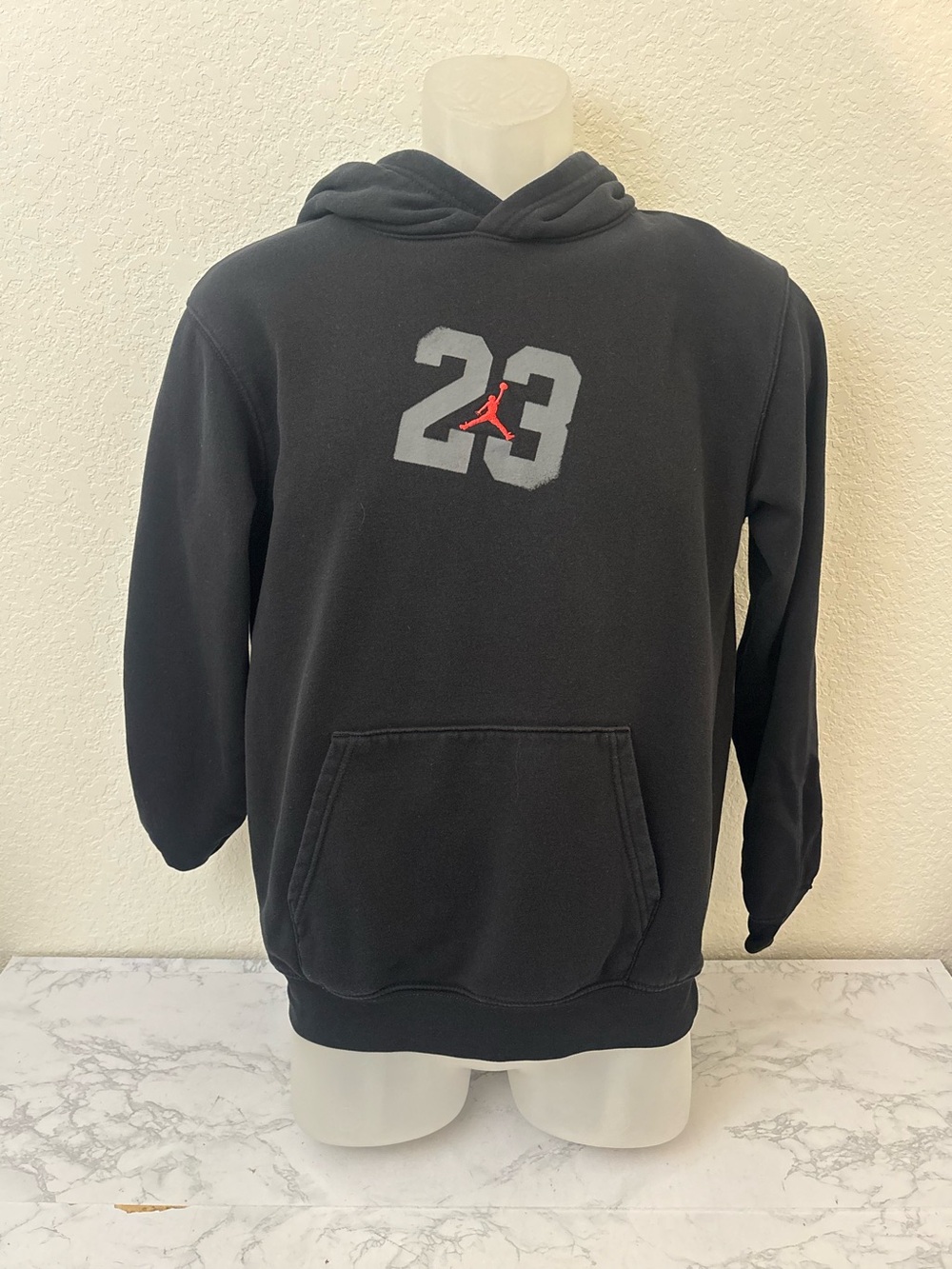 Nike Air Jordan Youth Boy Black Hoodie Size XL Pullover Hooded Sweater